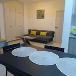 Daire Sea-side Centre