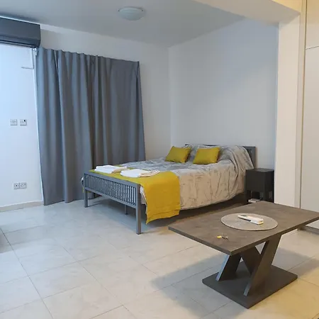 Sea-side Centre Apartment *
