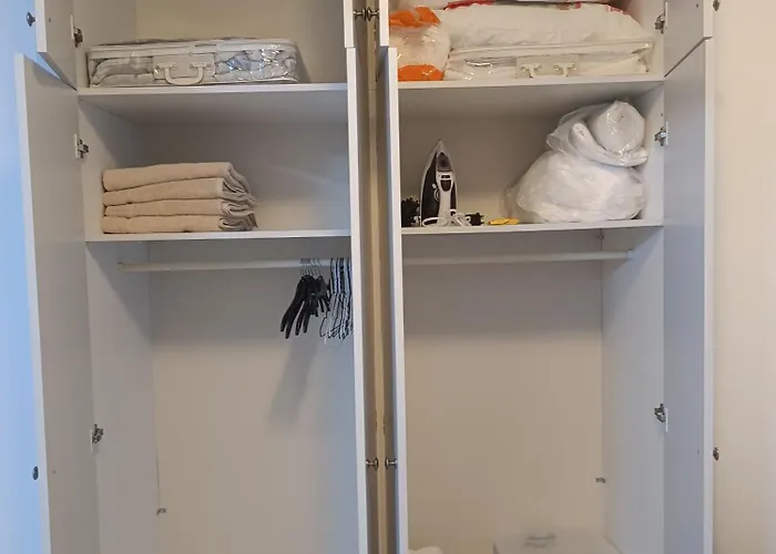 Sea-side Centre Apartament Larnaca